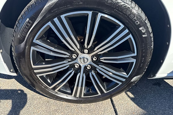 Volvo V60 11 of 24