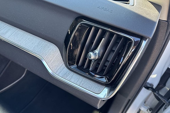 Volvo V60 22 of 24