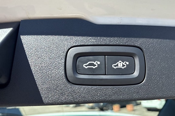 Volvo V60 13 of 24