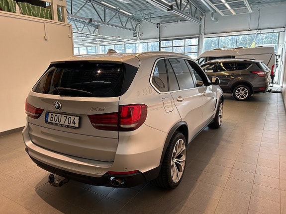 BMW X5 3 of 16