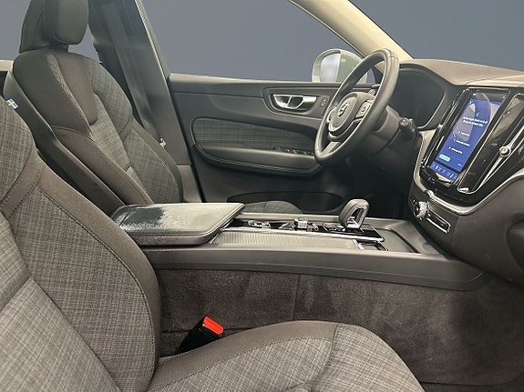 Volvo XC60 7 of 9