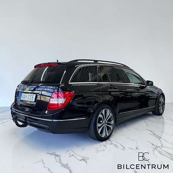 Mercedes-Benz C220 6 of 22