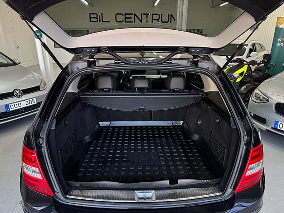 Mercedes-Benz C220 21 of 22