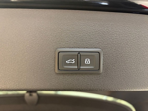 Audi Q8 16 of 17