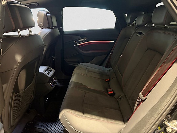 Audi Q8 15 of 17