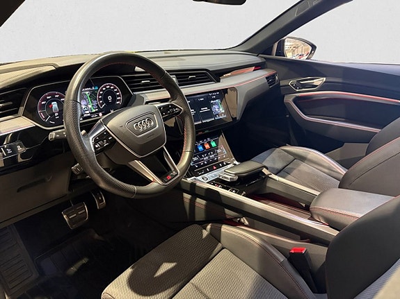 Audi Q8 7 of 17