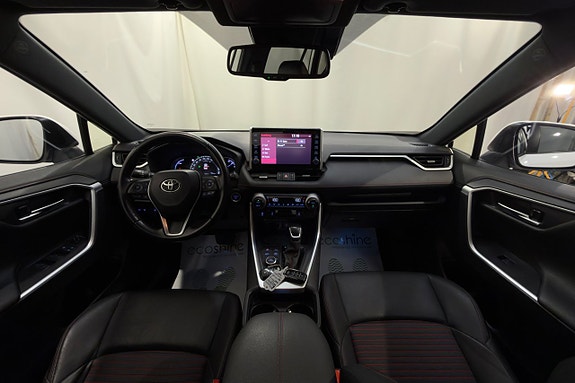 Toyota RAV4 Plug-in Hybrid 14 of 24
