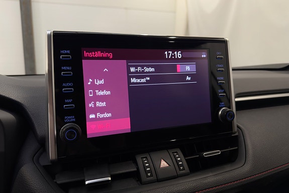 Toyota RAV4 Plug-in Hybrid 16 of 24