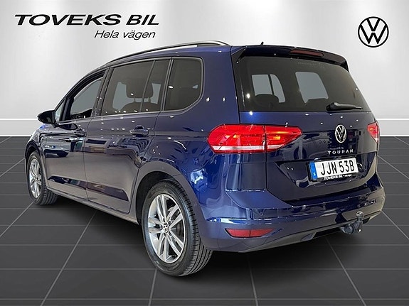 Volkswagen Touran 3 of 27
