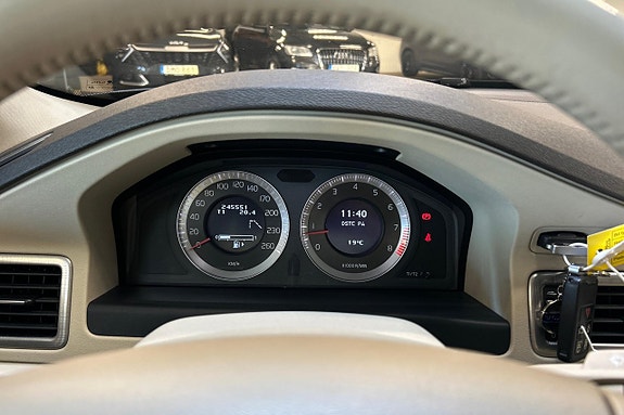 Volvo S80 17 of 27