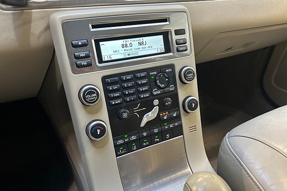 Volvo S80 18 of 27