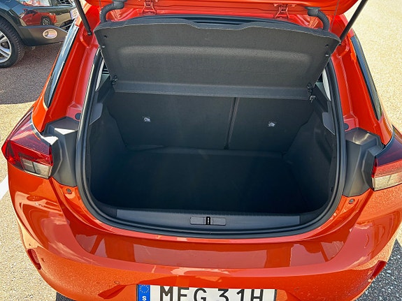 Opel Corsa 13 of 17