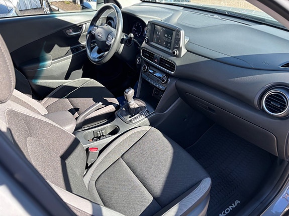 Hyundai Kona 11 of 16