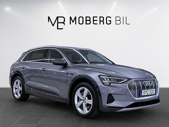 Audi e-tron 4 of 20
