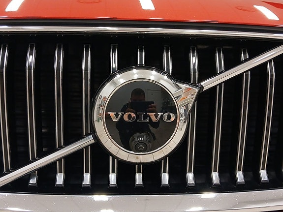 Volvo XC60 16 of 19