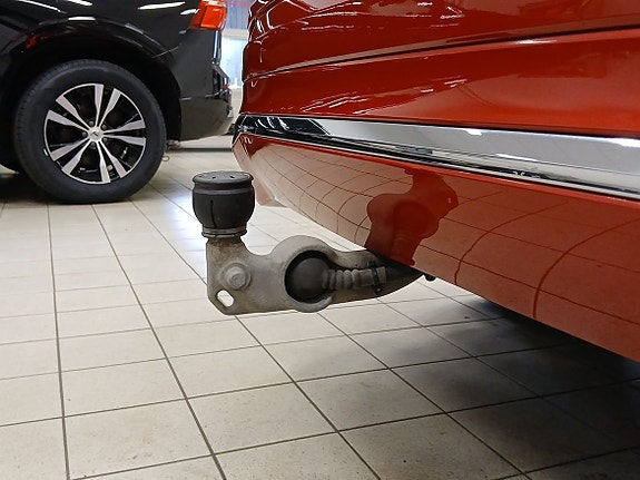 Volvo XC60 15 of 19