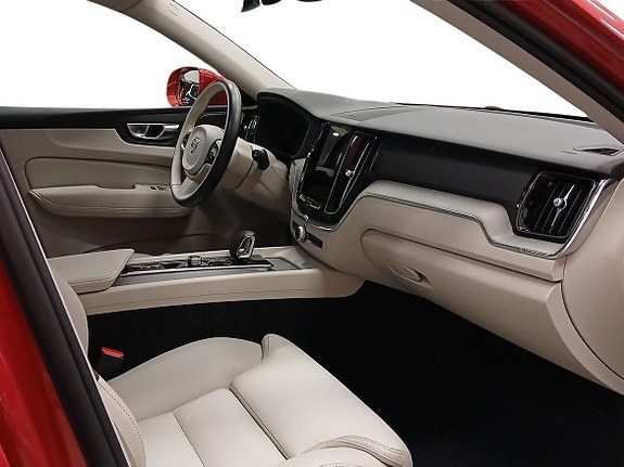 Volvo XC60 4 of 19