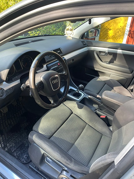 Audi A4 5 of 5