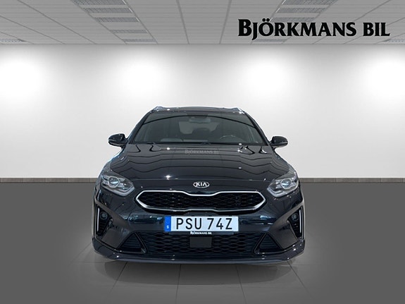 Kia Ceed 2 of 14