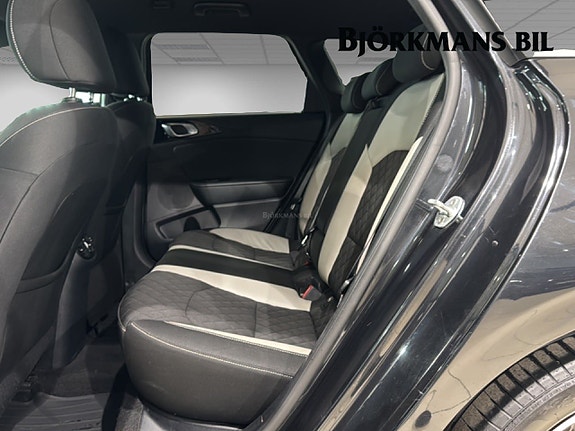 Kia Ceed 9 of 14