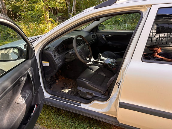 Volvo V70 7 of 8