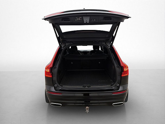 Volvo XC60 8 of 30