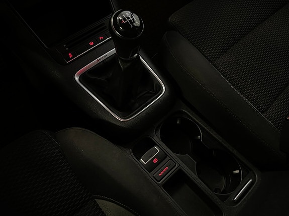 Volkswagen Tiguan 15 of 23