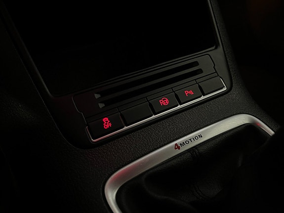 Volkswagen Tiguan 16 of 23