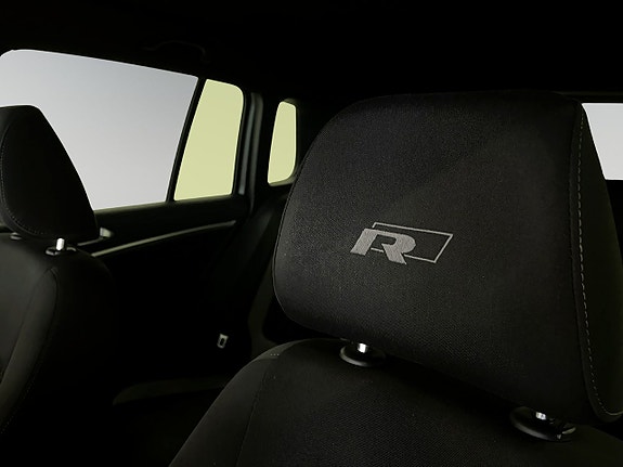 Volkswagen Tiguan 19 of 23