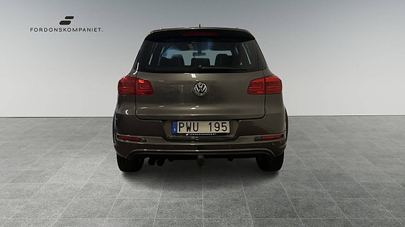 Volkswagen Tiguan 5 of 23