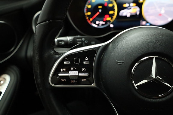 Mercedes-Benz GLC300 e 23 of 28