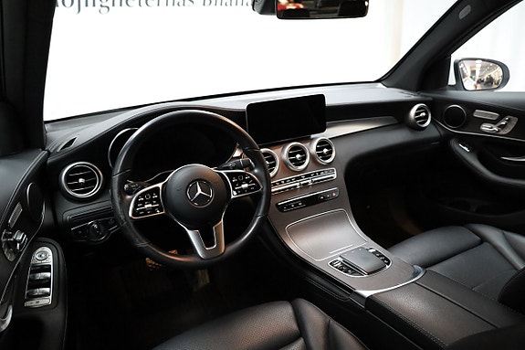 Mercedes-Benz GLC300 e 3 of 28