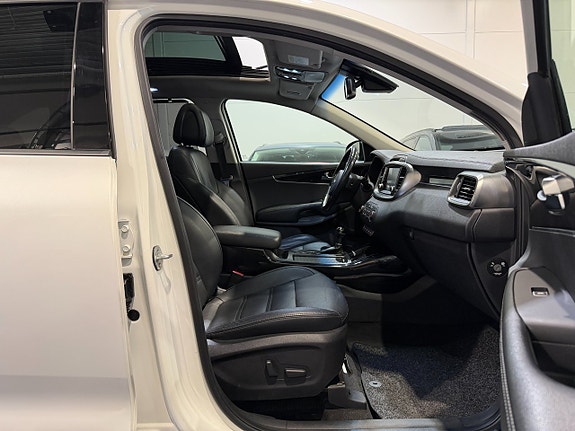 Kia Sorento 21 of 27