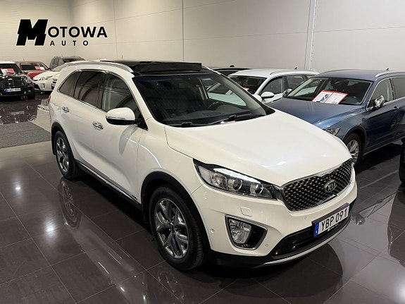 Kia Sorento 4 of 27