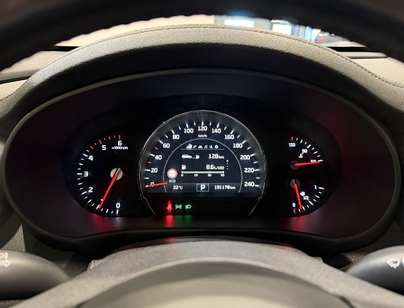 Kia Sorento 15 of 27