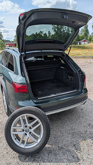 Audi A4 allroad 3 of 8