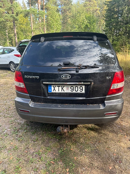 Kia Sorento 4 of 6