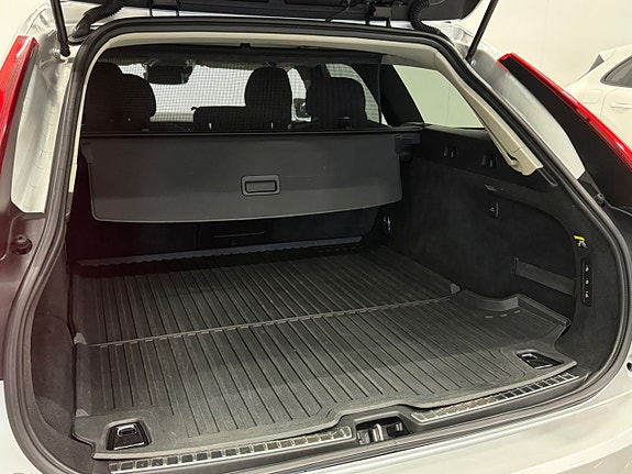 Volvo V90 21 of 26
