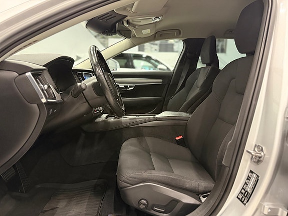 Volvo V90 12 of 26