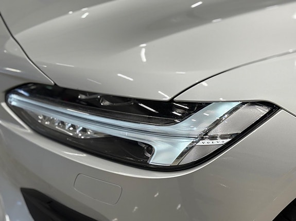 Volvo V90 22 of 26