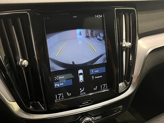 Volvo V60 Cross Country 16 of 21