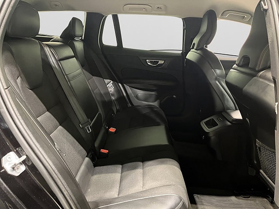 Volvo V60 Cross Country 10 of 21