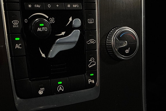 Volvo XC60 24 of 29