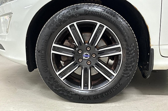 Volvo XC60 11 of 29