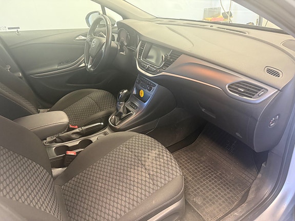 Opel Astra 7 of 9