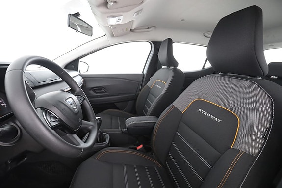 Dacia Sandero 11 of 30