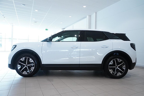 Ford Explorer 3 of 11