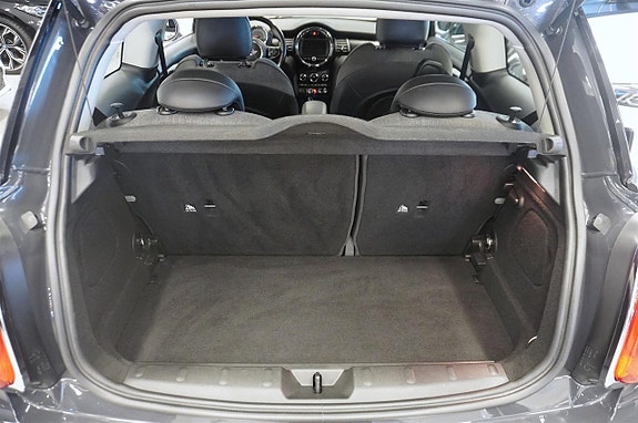 MINI Cooper S 6 of 17