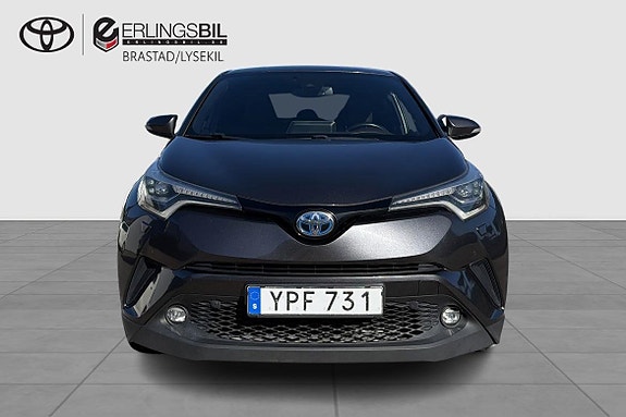 Toyota C-HR 5 of 12