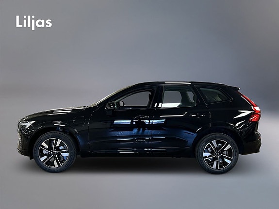 Volvo XC60 2 of 12